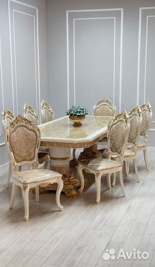 Столы и стулья