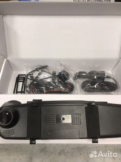 Видеорегистратор- зеркало с двумя камерами новый