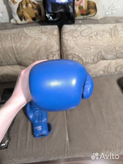 Боксерские перчатки Clinch Olimp Plus 12 Oz