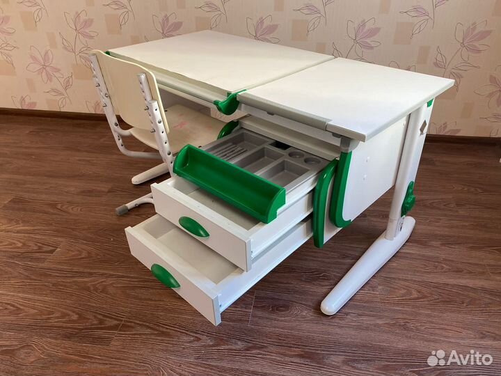 Растущая парта и стул деми