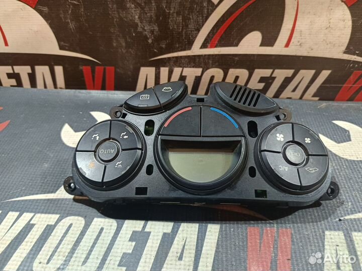 Блок управления климатом Ford Focus 1