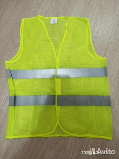 Жилет для водителя новый Р. универсальный