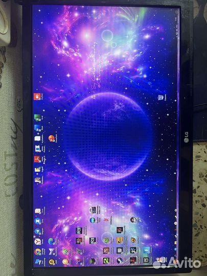 Монитор для компьютера 21.5