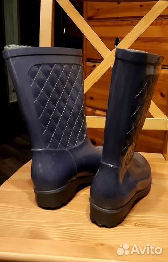 Резиновые сапоги женские р. 38