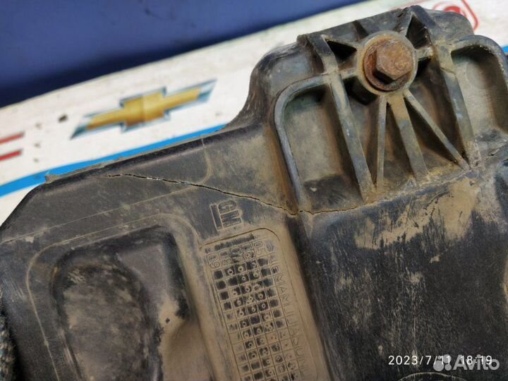 Поддон акб Opel Zafira B A05 05-15