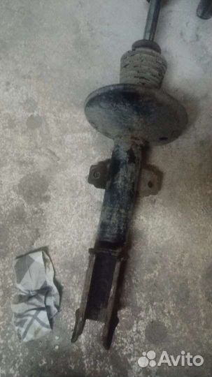 Амортизаторы Дастер (передние)