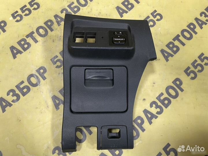 Накладка с бардачком Toyotra Corolla E15