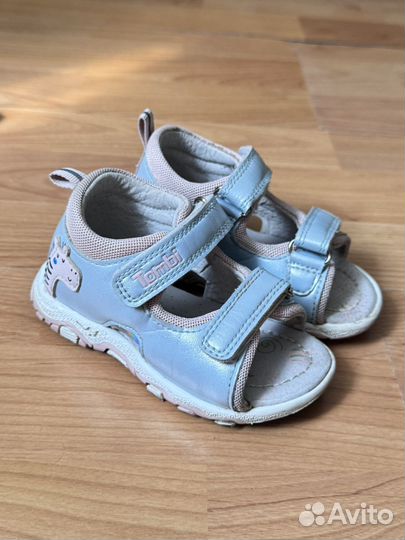 Сандалии для девочки 23 размер