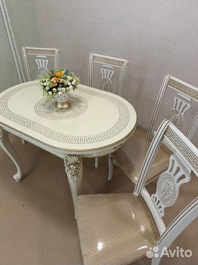 Столы и стулья новые