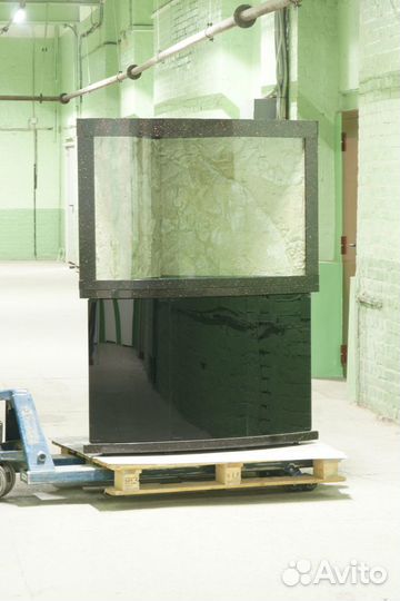 Аквариум угловой панорамный 300 литров акрил