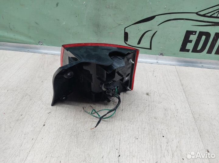 Фонарь задний левый Citroen C-Crosser 2008-2013