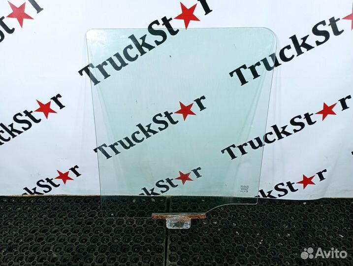 Стекло двери правой