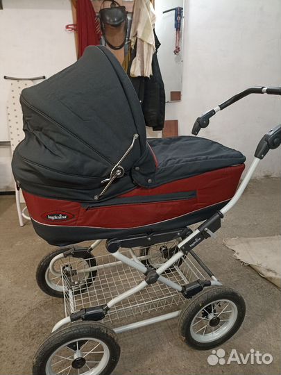 Прогулочная коляска с надувными колесами