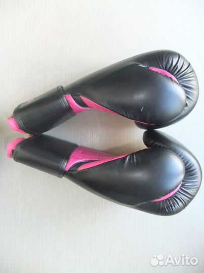 Боксерские перчатки 12 oz adidas