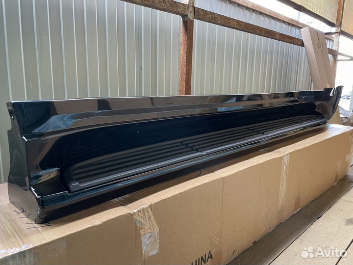 Пороги с подсветкой Toyota Land Cruiser 300