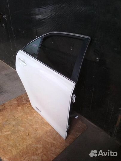 Дверь задняя правая toyota camry 40