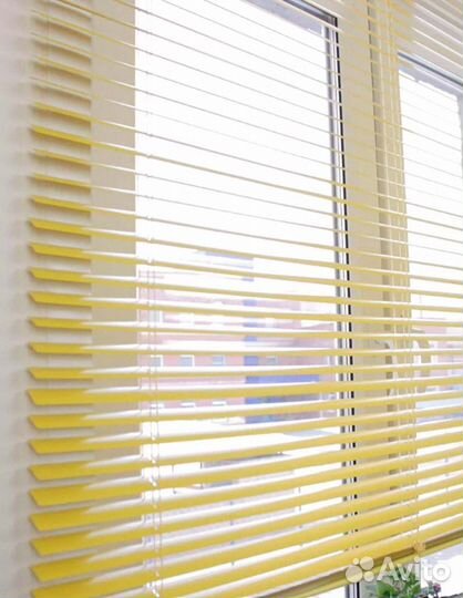 Жалюзи (рулонные, вертикальные, горизонтальные)