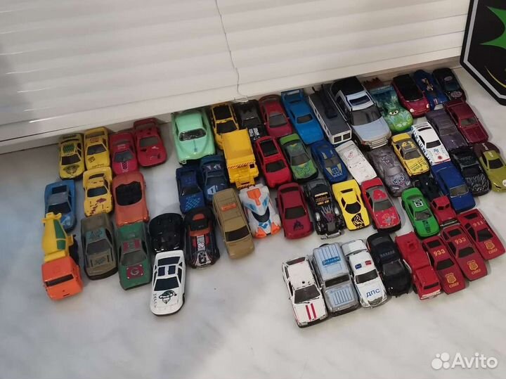 Детские металлические машинки