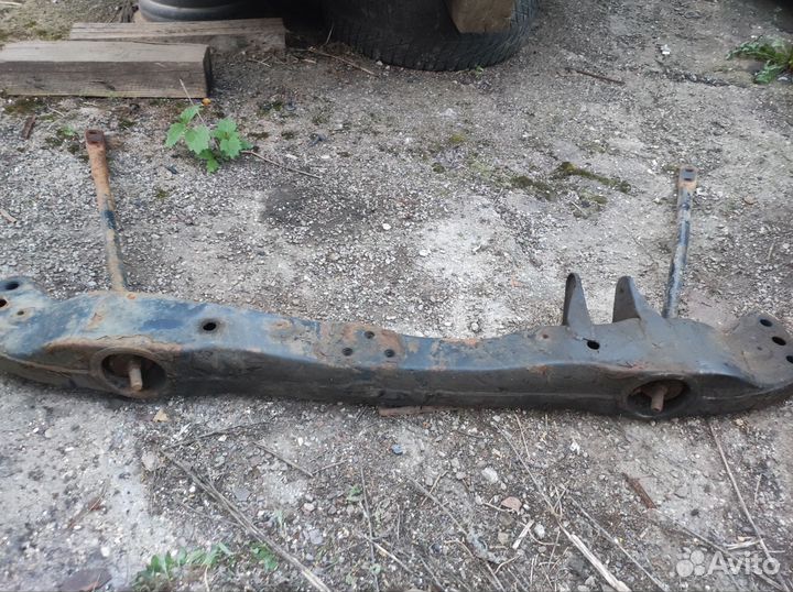 Передняя балка Ровер 600