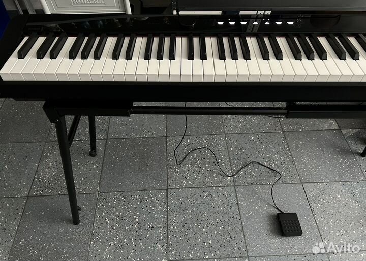 Цифровое пианино Casio Privia PX-S1000 BK