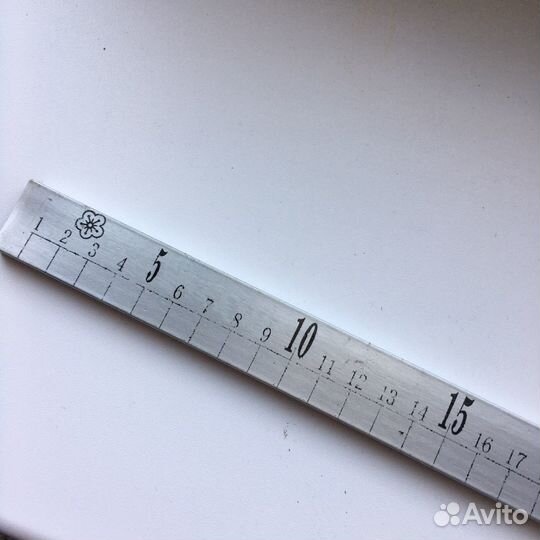 Метр металлический портновский