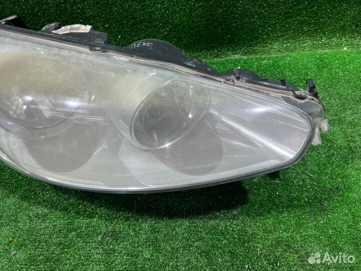 Фара галогеновая передняя правая Peugeot 308