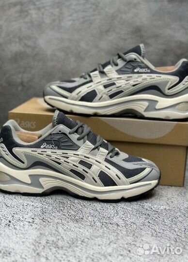 Новинка Asics Preleus