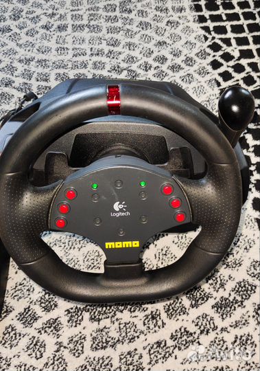 Игровой руль logitech momo racing