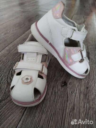 Сандали для девочки 24 размер