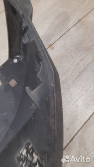 Губа переднего бампера Jeep Grand Cherokee Wk2 С