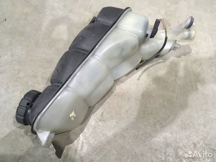 Бачок расширительный Mercedes-Benz E-Class W210