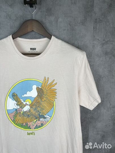 Футболка Levis размер Л оригинал