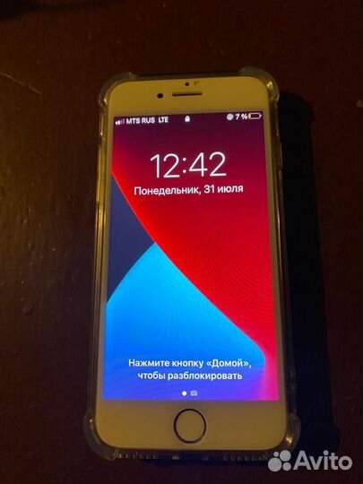 Телефон iPhone 7