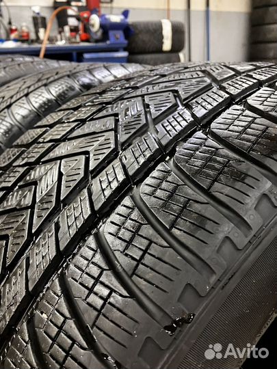 Pirelli Scorpion Winter 275/45 R21 и 315/40 R21 110V
