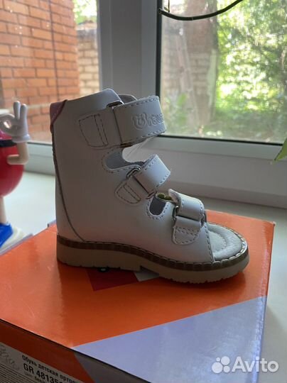 Сандали ortuzzi