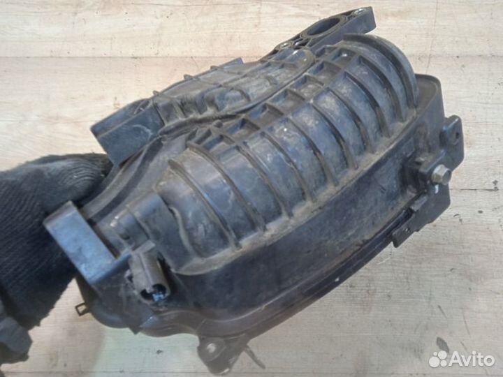 Коллектор впускной Hyundai Solaris sedan 1.6 2011