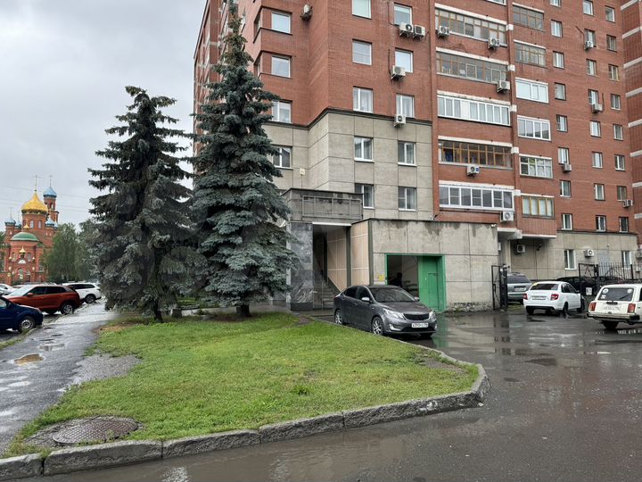 Под банк, свободного назначения, 349.8 м²