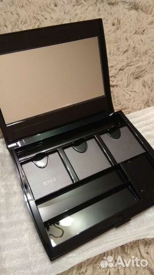 Футляр для косметики Mary Kay