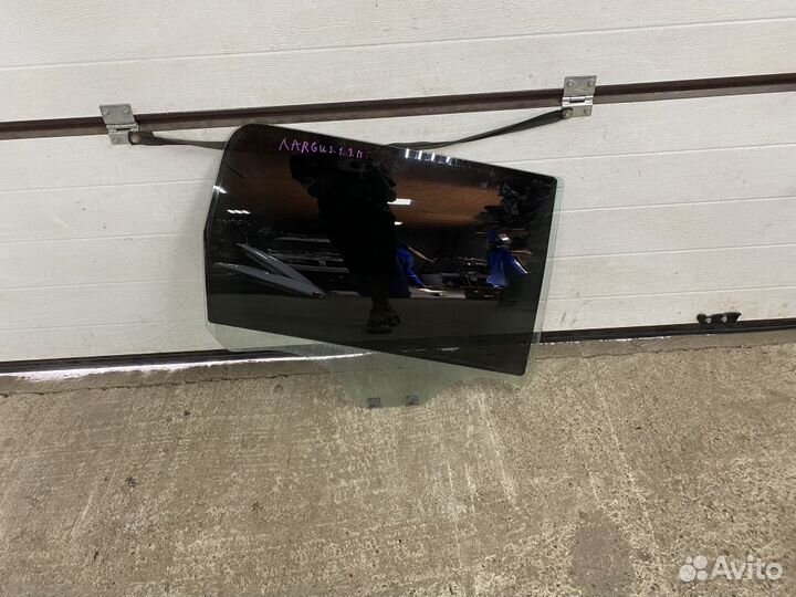 Стекло двери задней правой LADA Largus 1