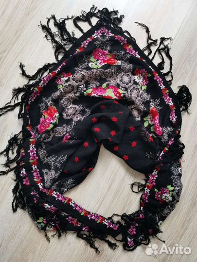 Палантин, платок, перчатки, балаклава