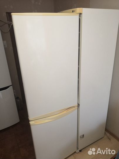 Холодильник LG GR-389SQF
