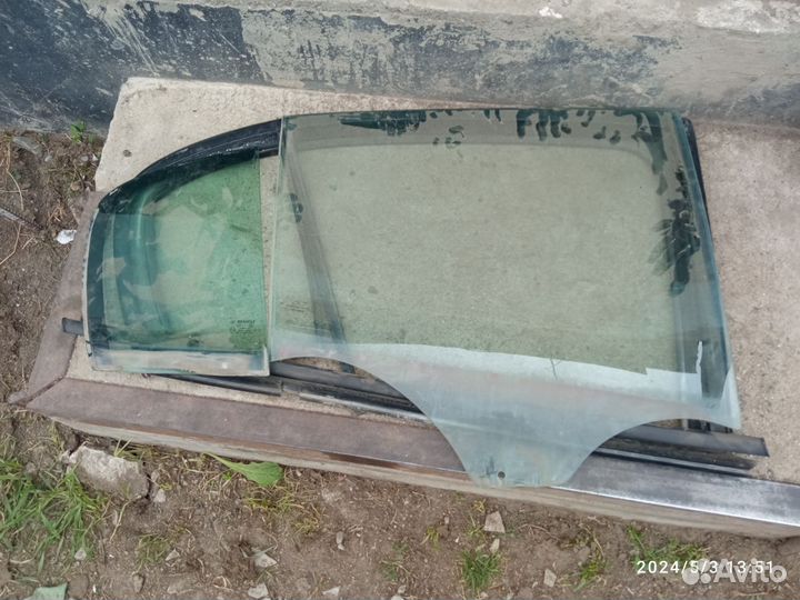 Стекло заднее правое renault Megane 2