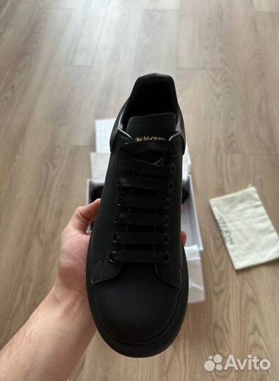 Кеды Alexander Mcqueen Черные