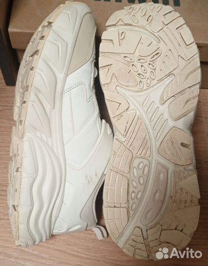 Кроссовки Zara женские