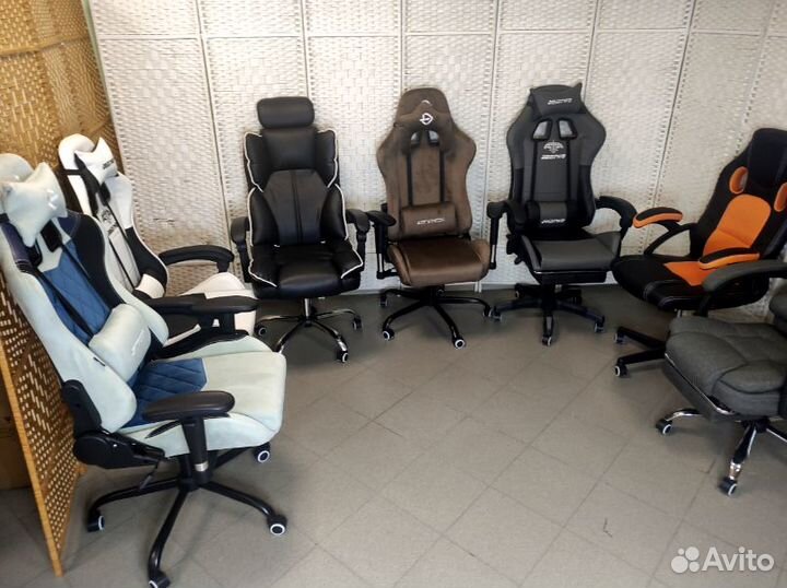 Компьютерное кресло новое