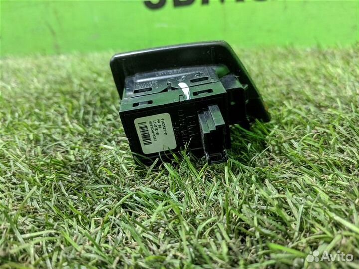 Кнопка стеклоподъемника задняя правая Bmw 5-Series