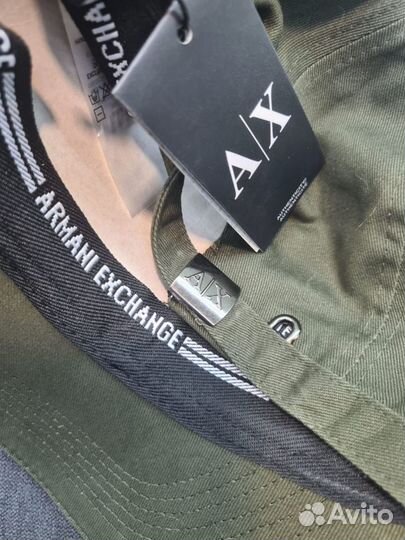 Бейсболка новая Armani exchange