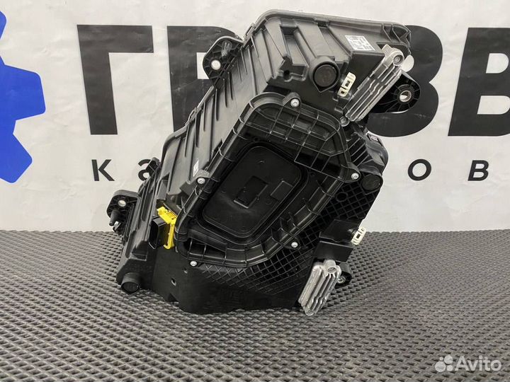 Фара правая Volvo FH5 24056510