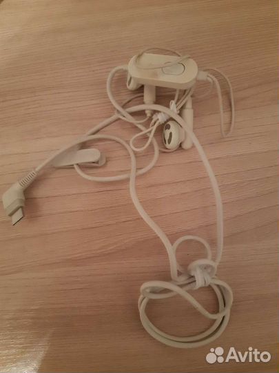 Наушники с микрофоном для телефона