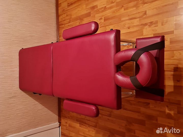 Кушетка для массажа, косметолога, лешмейкера